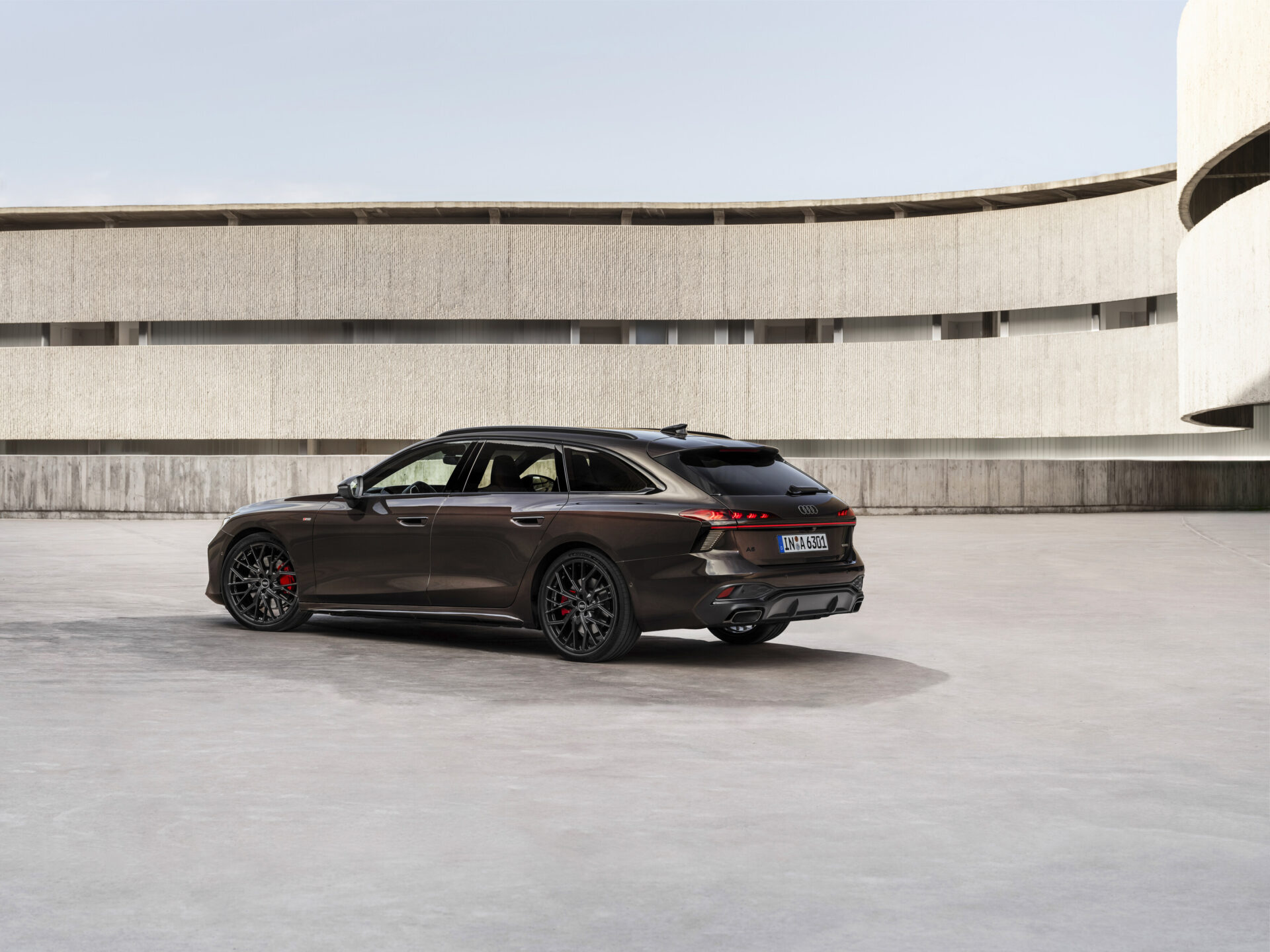 Curvy, Classy & Commanding. The New 2025 Audi A6 Avant.