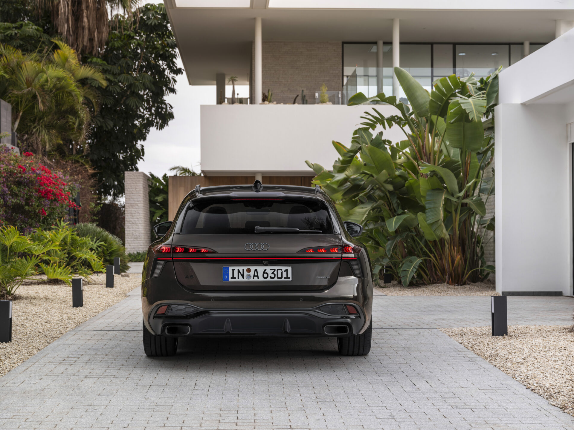 Curvy, Classy & Commanding. The New 2025 Audi A6 Avant.
